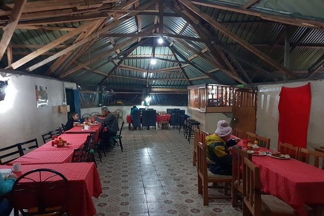 3 days 2 nights budget group safari to Maasai Mara National Reserve - Two nights of budget camping near the reserve