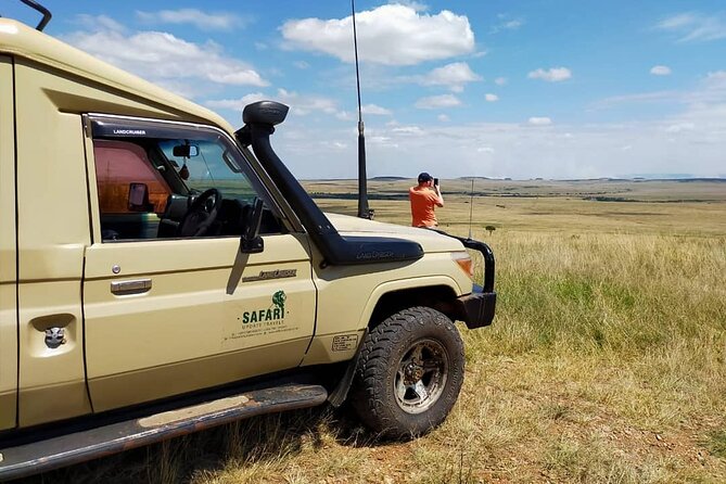 3 Days 2 nights Group joining Midrange Safari Tour in Masai maraa - Guides and the value of a shared vehicle