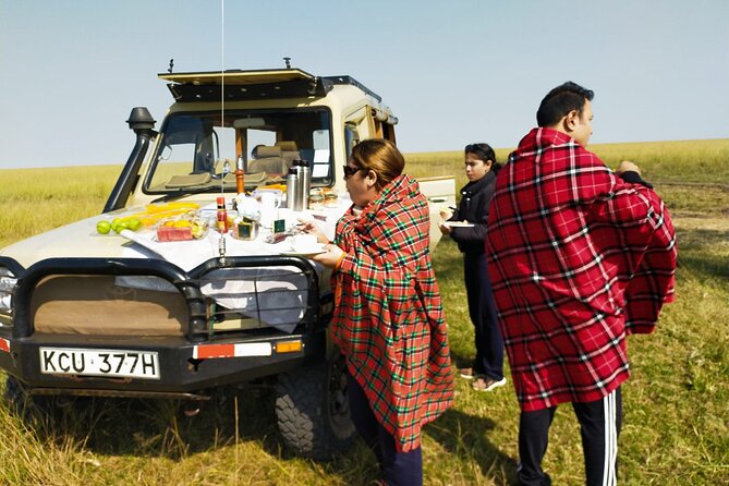 3 Days Best of MasaiMara Wildlife Private Safari, Mid-Range offer - Nairobi to the Mara: a five-hour road day