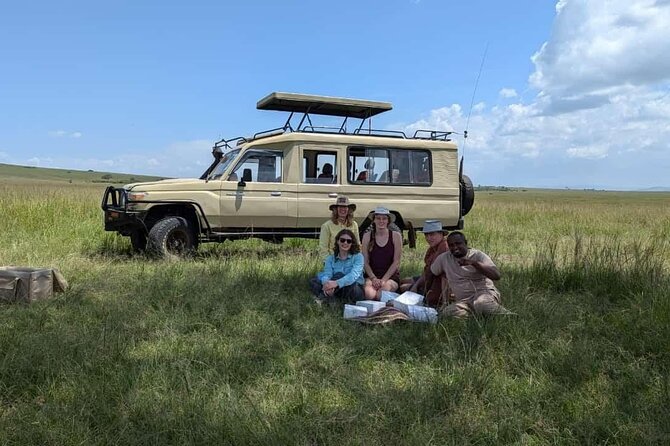 3 days group joining safari to Masai Mara with a Land CruiserJeep - Quick points before you book
