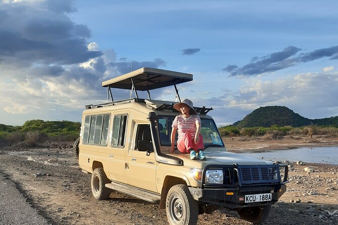 4 Day Group Tour to Maasai Mara and Lake Nakuru by a 4WD Cruiser - Day 1: Nairobi to Maasai Mara through the Great Rift Valley