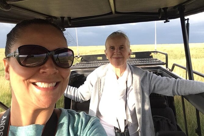 5-Day Lakes and Masai Mara Plains 4 x 4 Safari - Day 4: A full Maasai Mara game drive