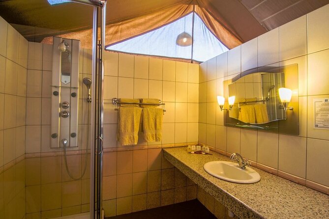 6 Days Masai Mara-Nakuru-Amboseli - Lodge Safari-Private 4X4 JEEP - Day 6: Dawn drive and return to Nairobi
