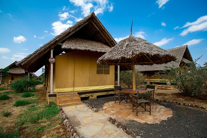 7 Days Into the Wild Wonder : Lodge Safari with Private 4x4 JEEP - Day 1: Nairobi to Masai Mara via the Great Rift Valley
