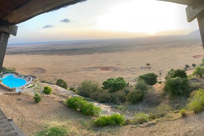 7 Days Maasai Mara, Lakes Nakuru, Naivasha & Amboseli Group Tour - Day 7: One last drive before Nairobi