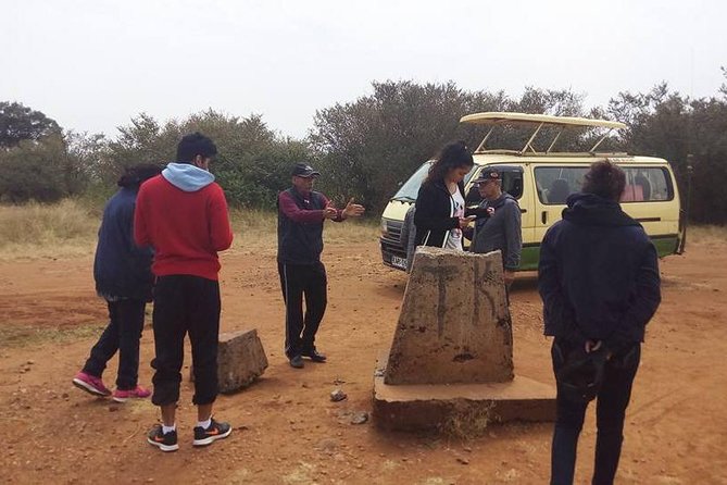 Airport Pick Up To Nairobi National Park / Drop Off - Four to five hours looking for Nairobi wildlife