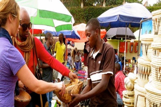 City Tour/Feel Like a local for a moment - City Market and the Practical Side of Nairobi