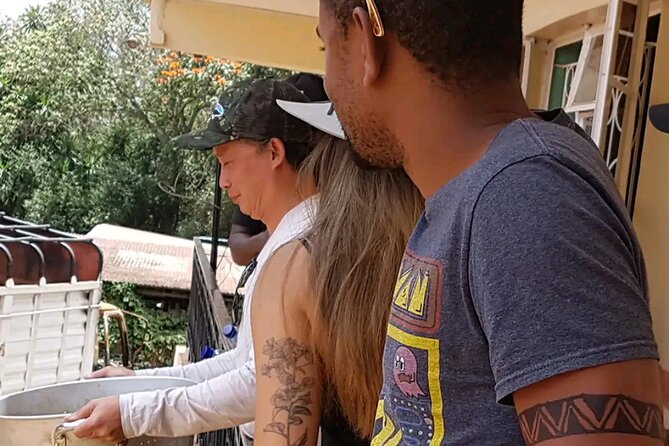 Coffee farm tour, coffee roasting and tasting experience - Why the small group size improves the visit