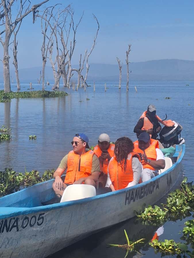Day trip lake Naivasha and Hells gate - The picnic lunch between park and lake