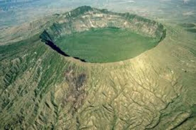 Day Trip to Mount Longonot National Park and Lake Naivasha - Climbing Mount Longonot National Park