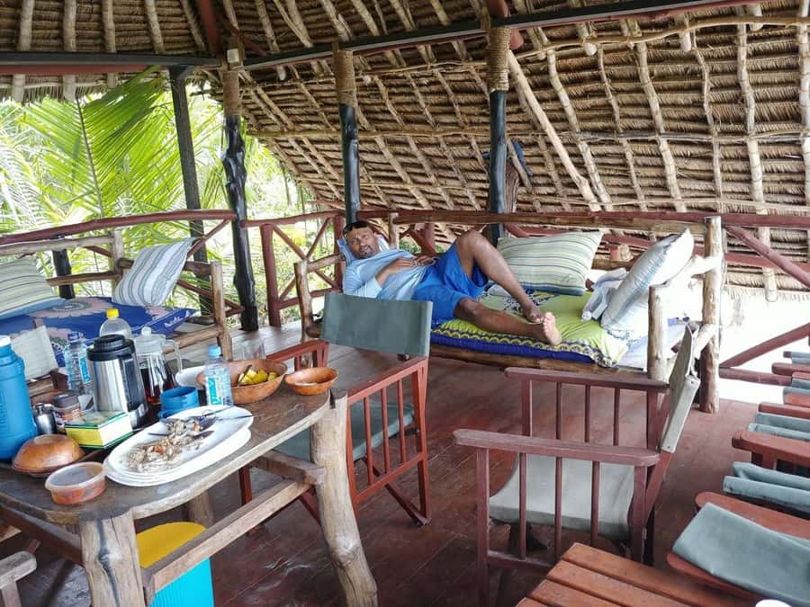 Diani Beach: Funzi Island Day Trip with Lunch - Walking through Funzi’s village