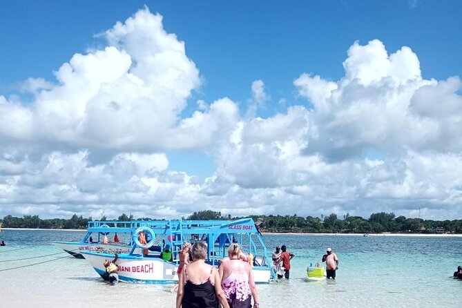 Diani Beach: Glass-bottom Boat Ride with Underwater Show - What the four hours feel like