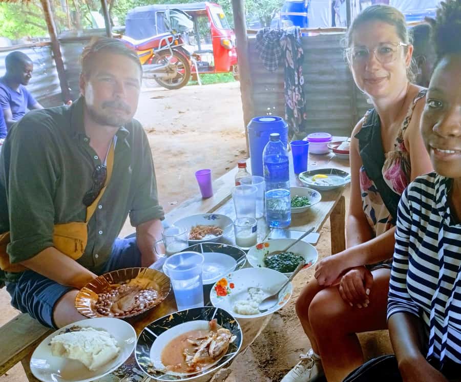 Diani: Market and Street Food Walking Tour - Trying on a Swahili dera