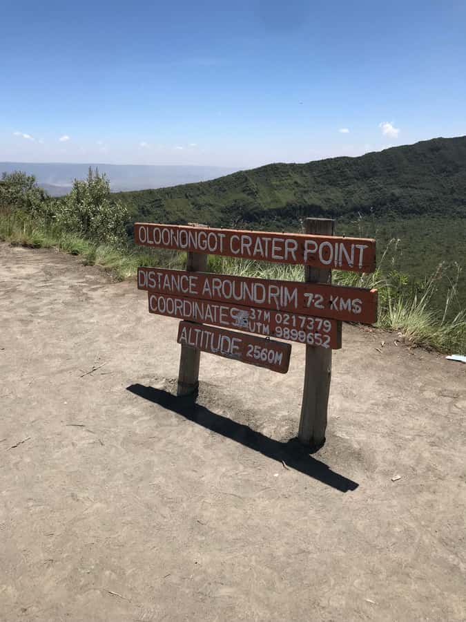 From Nairobi: Day Tour to Mount Longonot (Private) - Climbing Mount Longonot to the crater rim