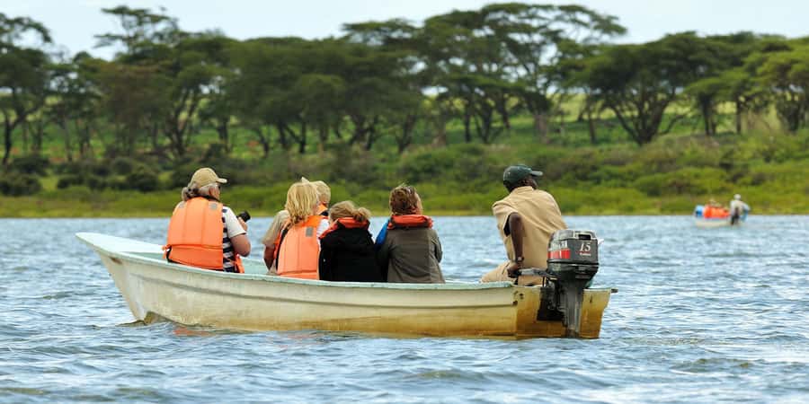 From Nairobi: Lake Naivasha and Hell's Gate Park Day Tour - Horse riding offers a quieter way through the park