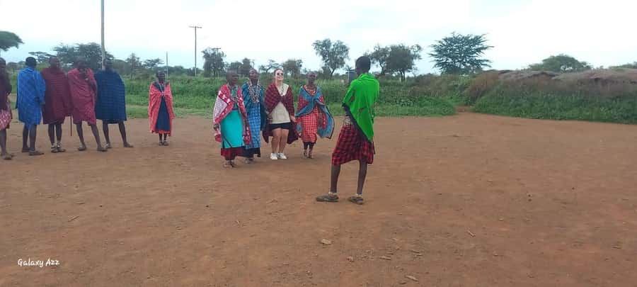 HALF DAY TOUR MASAI VILLAGE FROM NAIROBI WITH PICKUP&DROPOFF - Meeting the guide and asking better questions