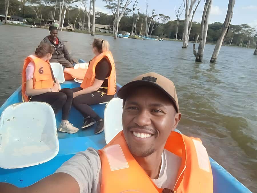 Hell's Gate Bike Ride & Crescent Island Boat Ride Experience - Who should book this Hell’s Gate day?