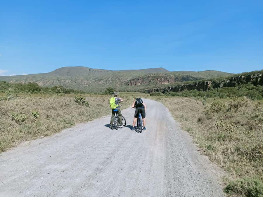 HELLS GATE AND LAKE NAIVASHA DAY TRIP FROM NAIROBI. - Key points at a glance
