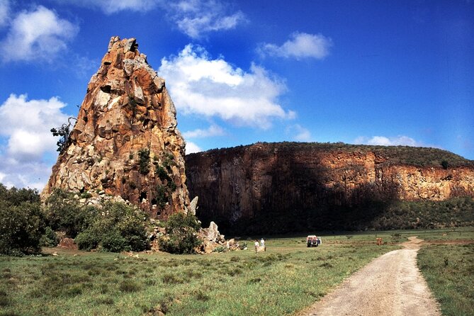 Hells Gate National Park & Lake Naivasha Day Trip from Nairobi - The Great Rift Valley stop breaks up the road