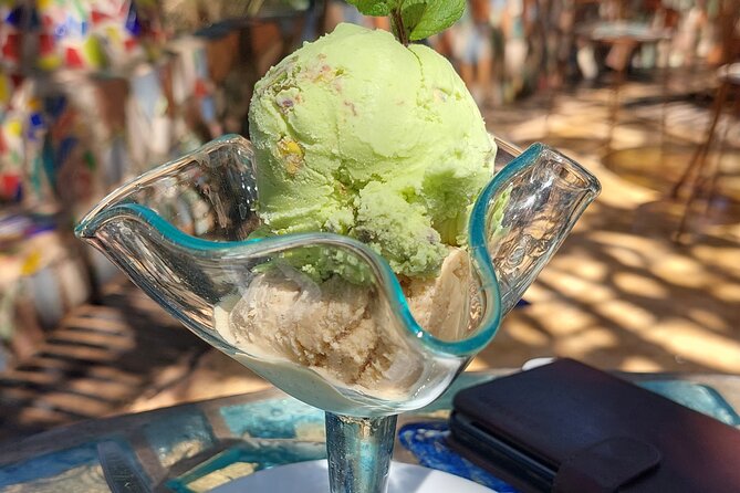 Kitengela Anselm Hot Glass tour - A café stop with cappuccino or ice cream