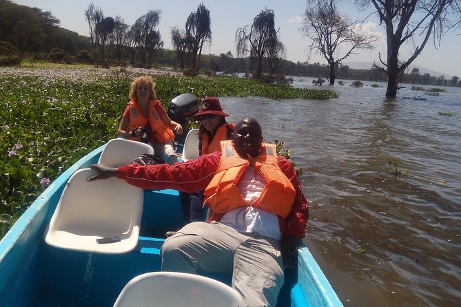 Lake Naivasha Private Day Tour with Boat Ride from Nairobi - The Rift Valley viewpoint and road to the lake