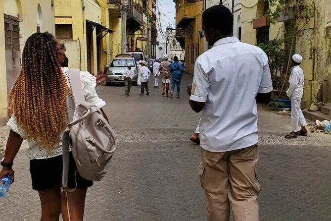 Mombasa City Tour - Language and pickup deserve special attention