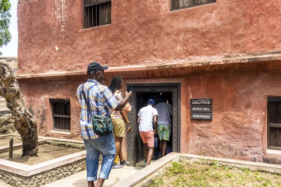 Mombasa City Tour: Fort Jesus Museum, Old Town & Haller Park - Fort Jesus: the historical heart of the morning