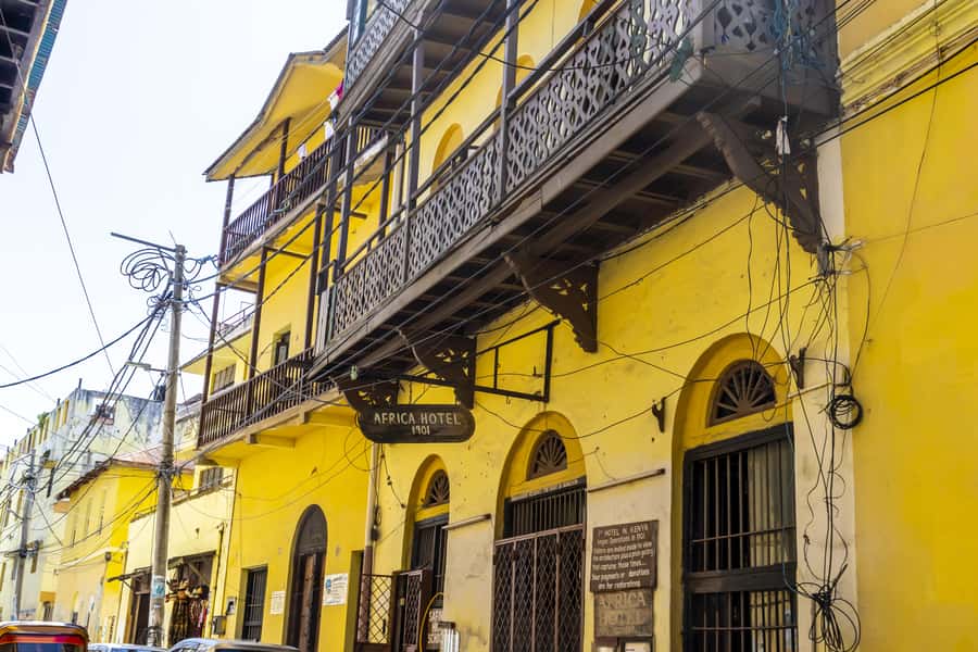 Mombasa City Tour: Fort Jesus Museum, Old Town & Haller Park - Lunch in Old Town: choose local food