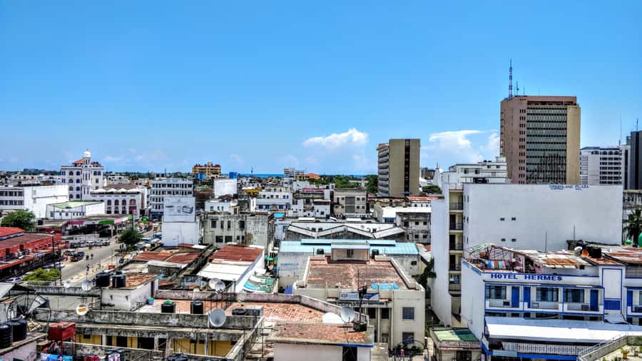 Mombasa: Private City Tour with Fort Jesus & Haller Park - A short visit to the Shree Cutch Satsang temple