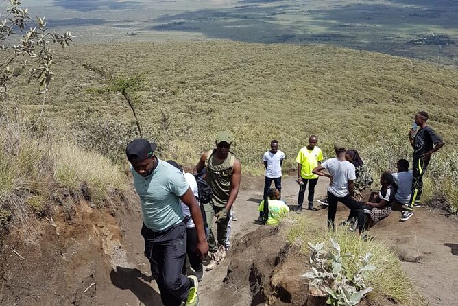 Mount Longonot Full-Day Hiking and Trekking Trip from Nairobi - The 6:00 am pickup and drive from Nairobi