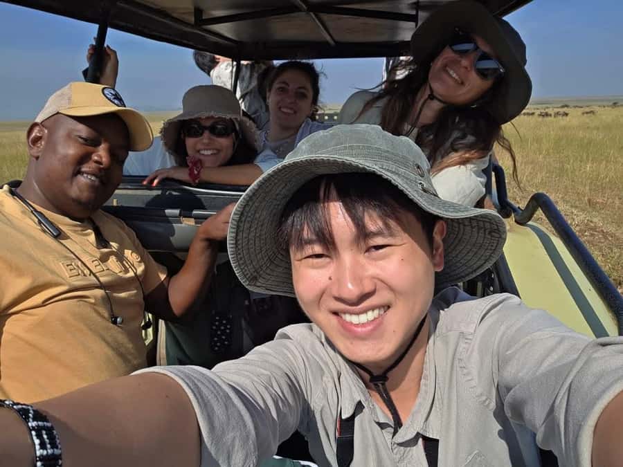 Nairobi: 3-Days 2-Nights Maasai Mara Group Safari in 4x4 - Vehicle comfort, group size, and guide service