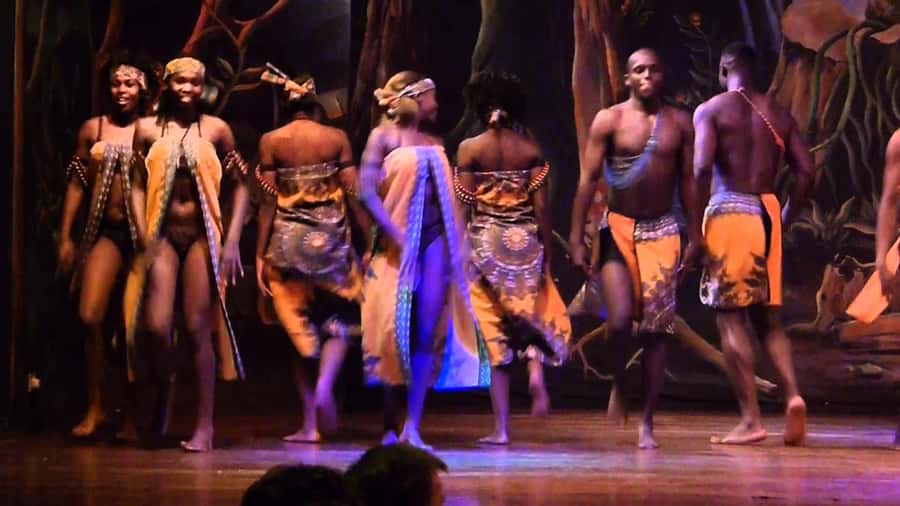 Nairobi: Cabaret Show with Dinner at Safari Park Hotel - Nyama Choma Ranch and the barbecue meal