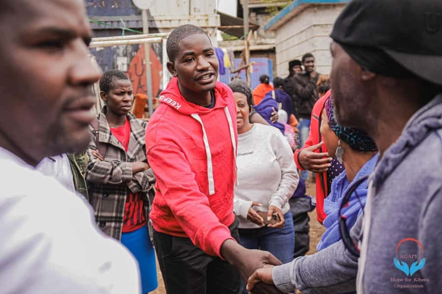Nairobi: Chocolate City Kibera Slum Walking Tour - Walking through Kibera with a resident guide