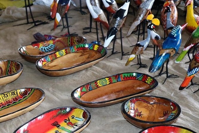 Nairobi City Walking Tour with Traditional Kenyan Lunch - The National Archives and local arts
