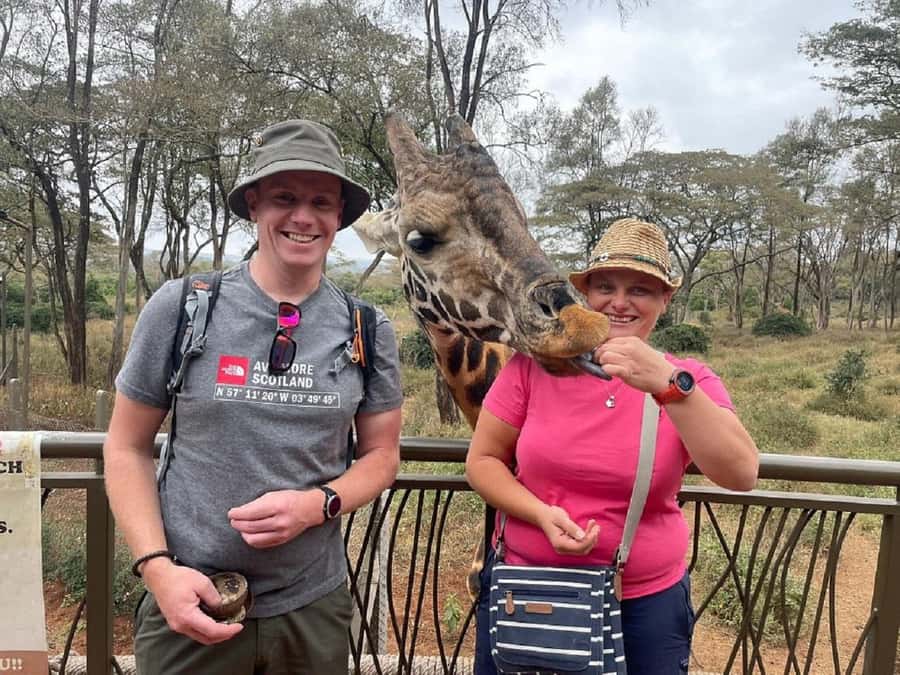 Nairobi:Giraffe Center, Baby Elephant and Beads factory Tour - Why this five-hour Nairobi tour works