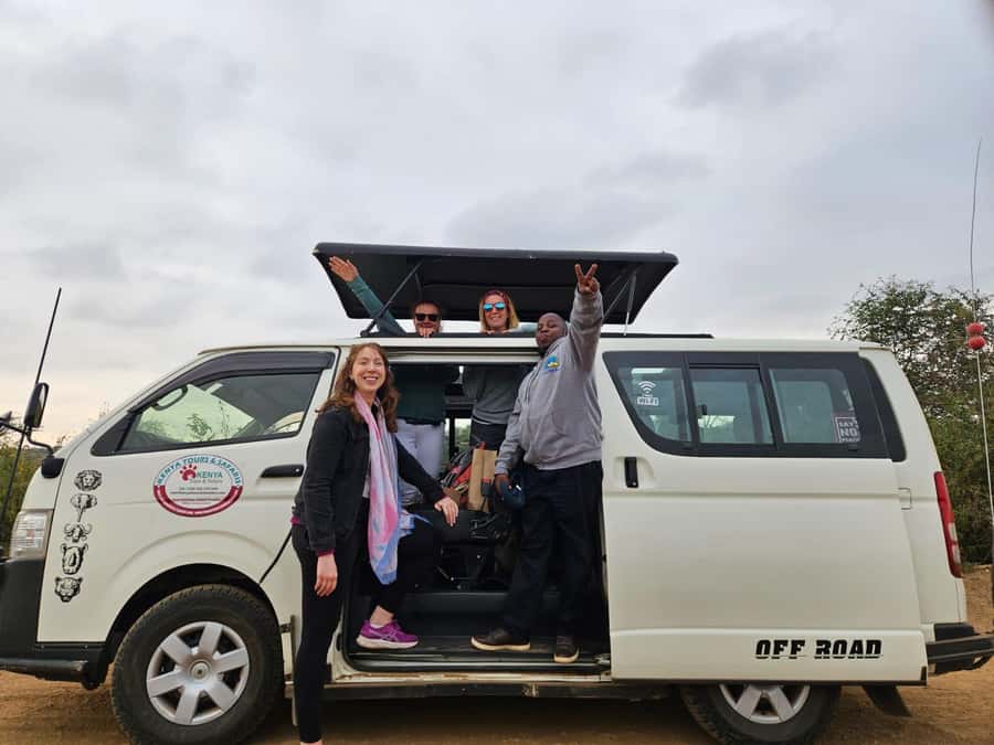 Nairobi: Giraffe Center, Elephant Orphanage, and Beads Tour - Key points to know before booking