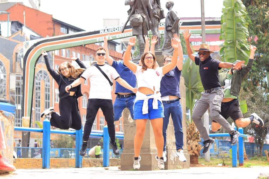 Nairobi: Historic and Modern Highlights Walking Tour - Jeevanjee Gardens and the first lesson in Nairobi