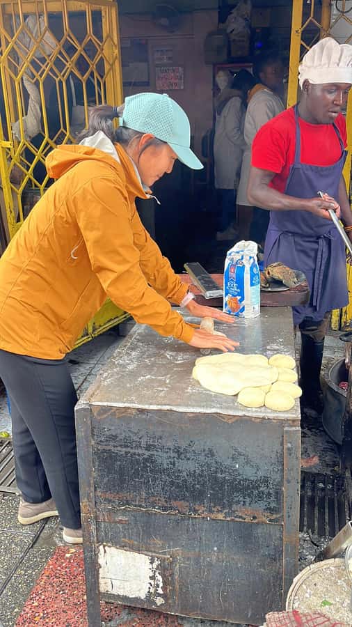 Nairobi: Historic and Modern Highlights Walking Tour - Colonial-era hotels and national figures
