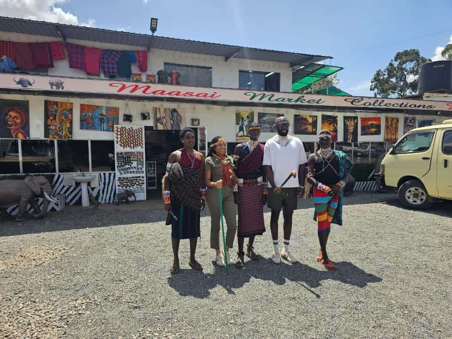 Nairobi: Hop on Hop off and Maasai market Collections Visit - A quiet stop at Bomb Blast Memorial Park