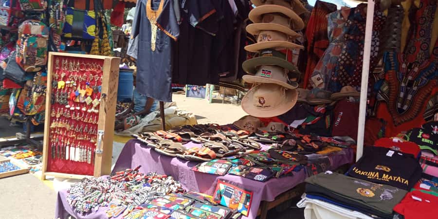 Nairobi: Maasai Market and Nairobi City Tour - Monuments that put names to Kenya’s public life