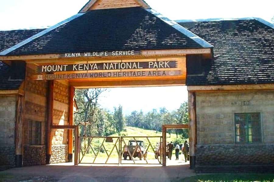 Nairobi: Mount Kenya Day Hike with Lunch - Entering Mount Kenya Through Naro Moru Gate