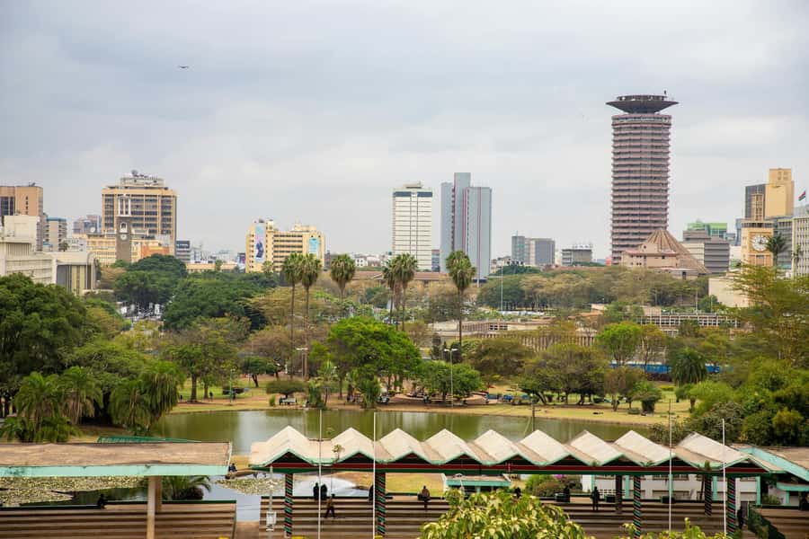 Nairobi: Museum, KICC, Giraffe Centre & Bomas of Kenya Tour - Starting with Kenya’s past at the National Museum