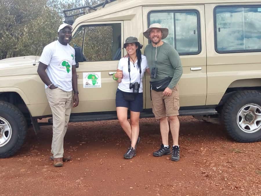 Nairobi National Park, Elephants, Giraffes & Bomas Day Trip - The Bomas of Kenya brings song and dance