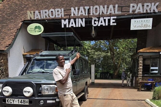 Nairobi National Park Half Day Tour with Landcruiser with Pickup - What the guide adds to the drive