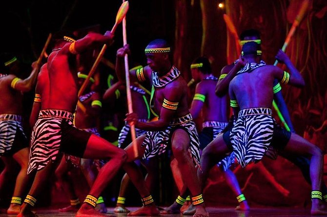 Nairobi Nightlife and Safari Park Hotel Dinner Experience - The 9 to 10 p.m. acrobatic performance