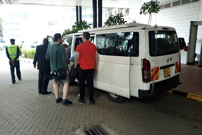 Nairobi park, steamark birds, Girraffe center & bomas - Nairobi National Park: the day begins with real wildlife