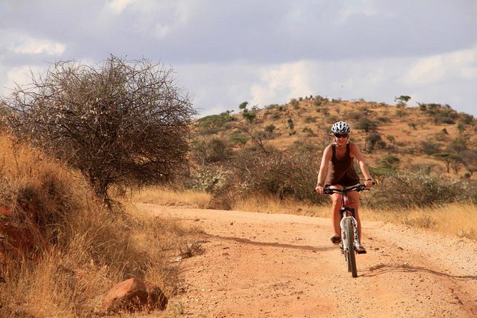 Overnight Exciting Tour To Mt. Longonot and Hell's Gate Park - The early drive to the Rift Valley viewpoint