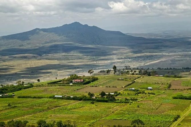 Private Hiking Day Trip to Mt. Longonot from Nairobi - Descending Before the Heat Builds