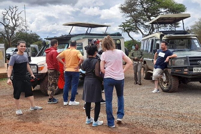 Safari in Tsavo and Amboseli for 5 Days and 4 Nights - What to pack for five days in the parks
