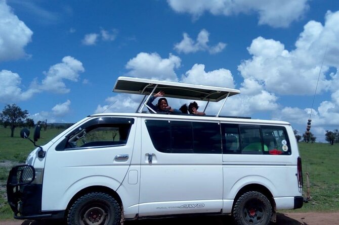 Safe Private Airport transfer in Nairobi - Meeting your driver after a long Nairobi flight